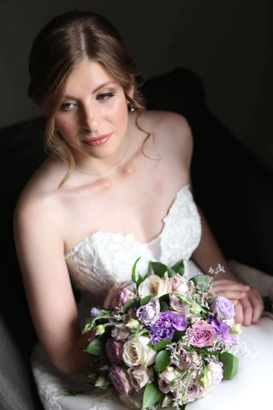 Mitchelton Wedding Mauve Wedding theme, stunning bridal bouquet