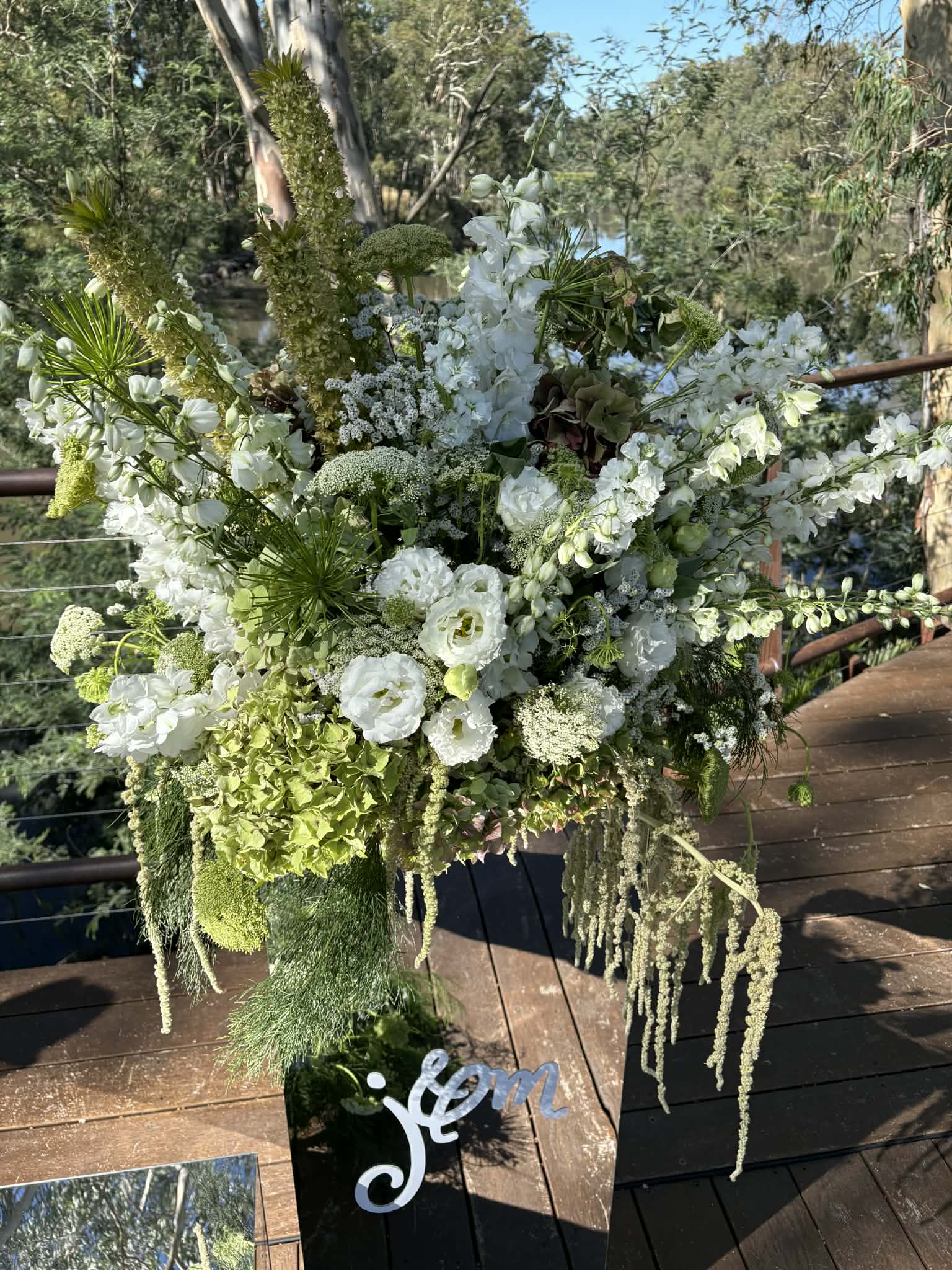 Flowers On Melville — photo 4 of 12