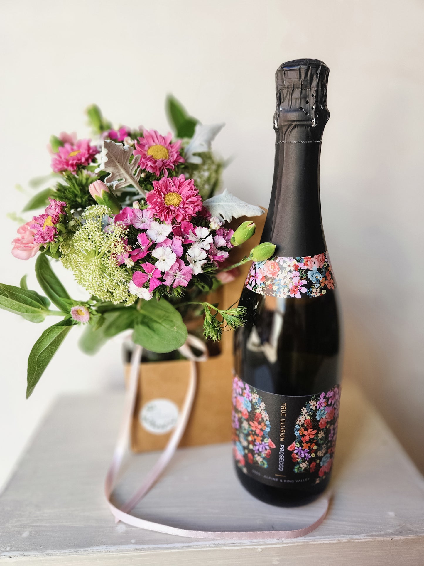 Bubbles and Bloom Carrier