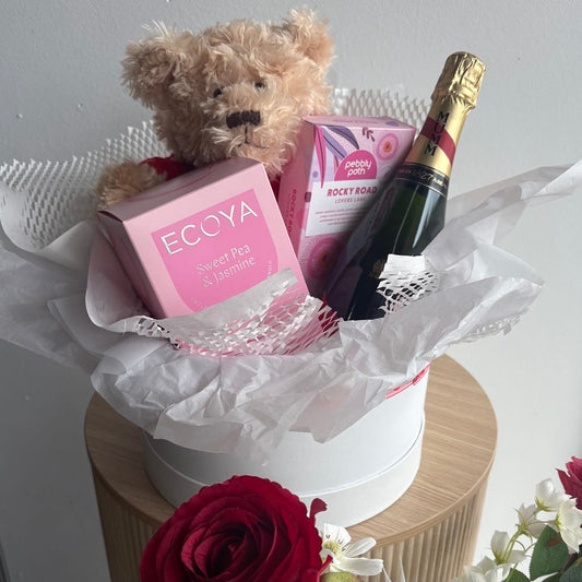 Romantic Escape Hamper
